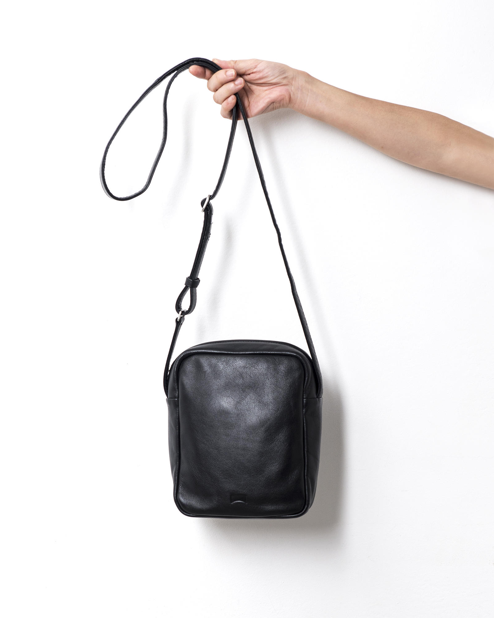 New！ Leather Bag「Ava」 | Topics | Camper（カンペール）日本公式サイト